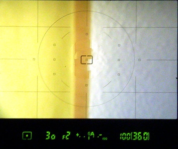 Viewfinder view of the Katzeye Optibrite focussing screen